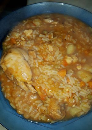 Una foto de Estofado de pollo 🤗
