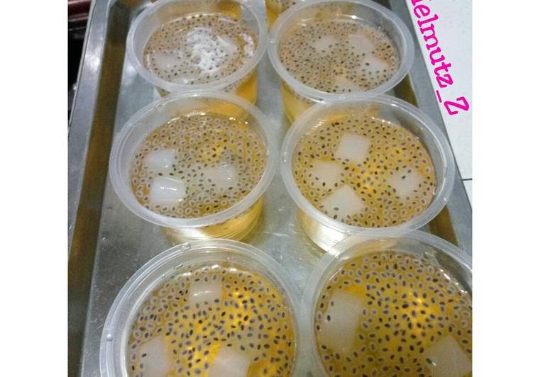 3. Nutrijel pudding with sunflowers seed and nata de coco