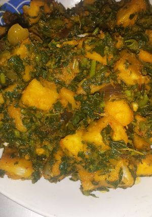 A picture of Porridge yam with vegetables.