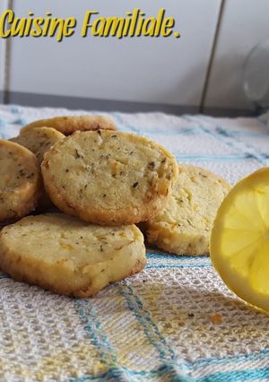 Une photo de Sablés citron et basilic