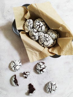 Foto resep Chocolate Crinkle Cookies