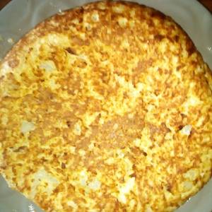 Tortilla de quinoa con papa y coliflor