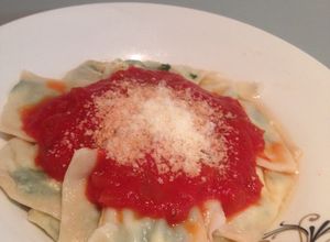 Una foto de Raviolis caseros de ricota espinaca