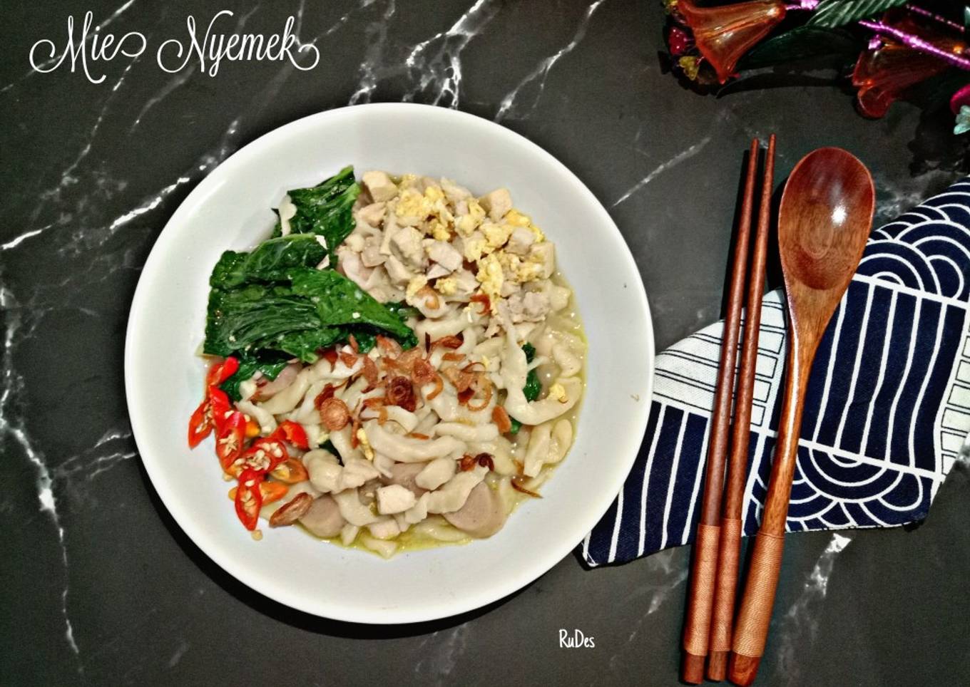 Mie Nyemek