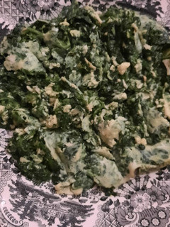 Una foto de Espinacas revueltas con huevo y ajito