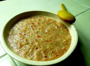 Una foto de Salsa huevona 4 chiles