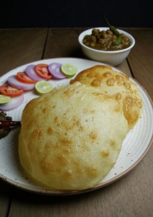 A picture of Chole Bhature.