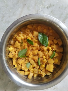கடலைப்பருப்பு சேனைக்கிழங்கு கூட்டு (Kadalaiparuppu senaikilangu kootu recipe in tamil) செய்முறை முக்கிய புகைப்படம்