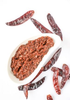A picture of Schezwan Sauce.