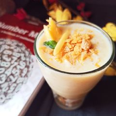Mango Cornflakes Smoothie A picture of Mango Cornflakes Smoothie.