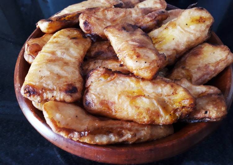 How to Make Perfect Banana fritters (Kerala pazham pori)