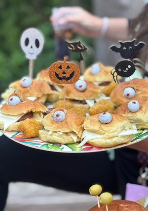 Una foto de Mini Hamburguesas de Halloween