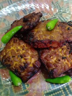 Foto resep Tempe bacem manis plus sambal terasi ala kost