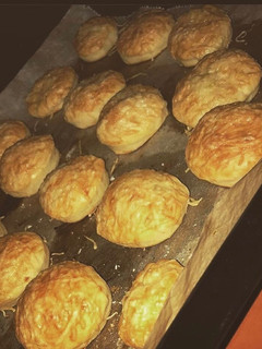 Glutén- és laktózmentes pogácsa recept fotója