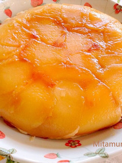 楓糖蘋果重乳酪蛋糕(電子鍋製作) 的食譜成品照片