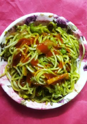 A picture of Thai Green Curry with Noodles.
