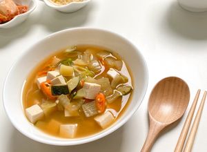 Foto resep Doenjang Jjigae 되장찌개 | Halal MUI