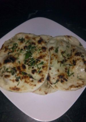 A picture of Homemade Herbal Tawa Naan.