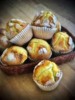 Una foto de Magdalenas con un toque de canela y limón (en Thermomix)