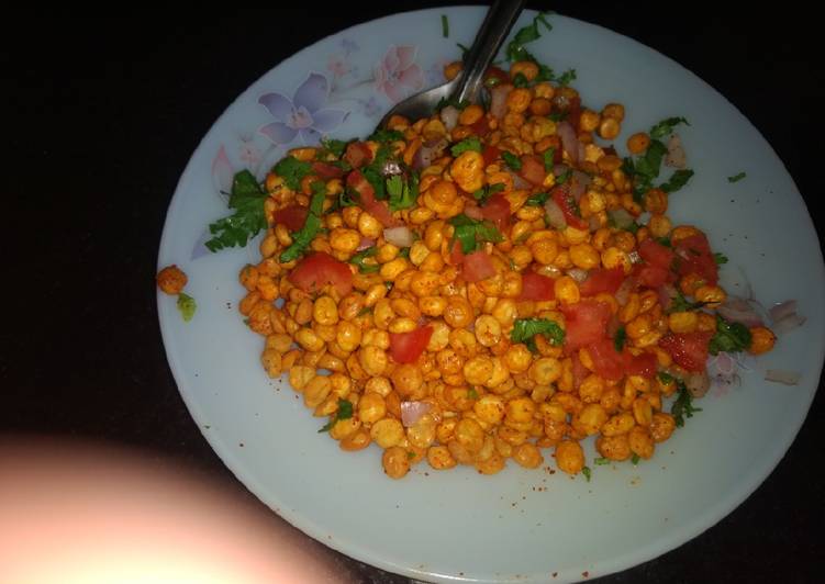 Fry chana dal chat