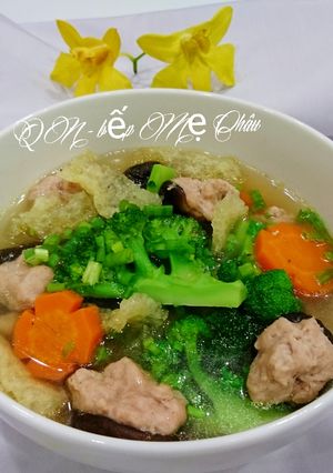 Hình của món Canh bóng thập cẩm.