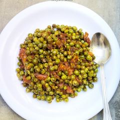 A picture of Spicy Masala Fry Matar.