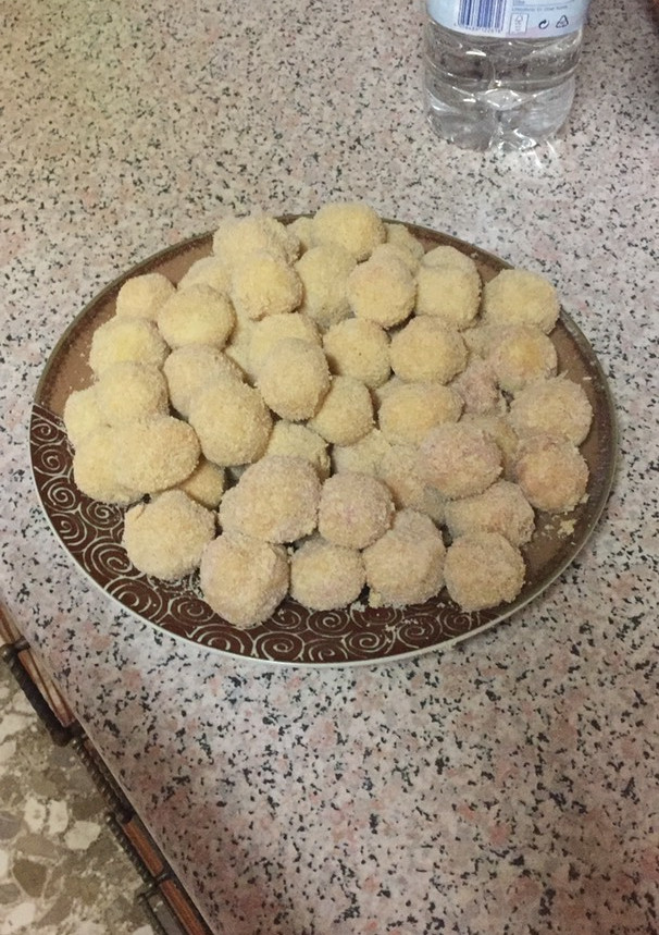 Una foto de Bolitas de patata con queso y jamón York!