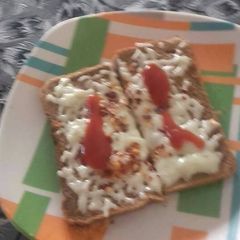 A picture of Cheese chilli toast.