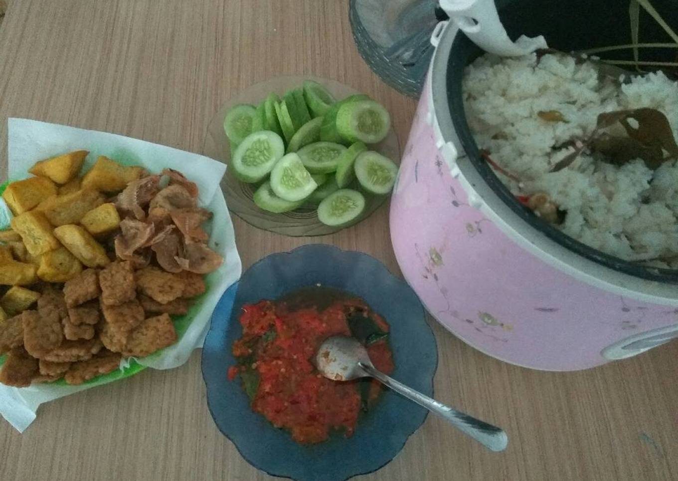 Selesai masak nasi Nasi Livet