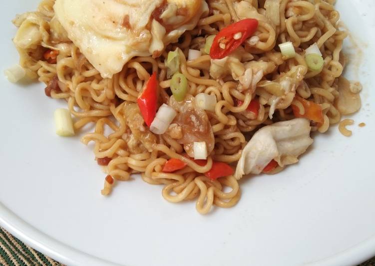 Bagaimana Menyiapkan Mie Goreng Nyemek Anti Gagal