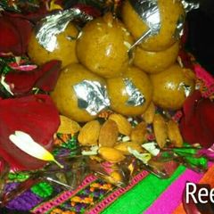 A picture of Besan laddu.