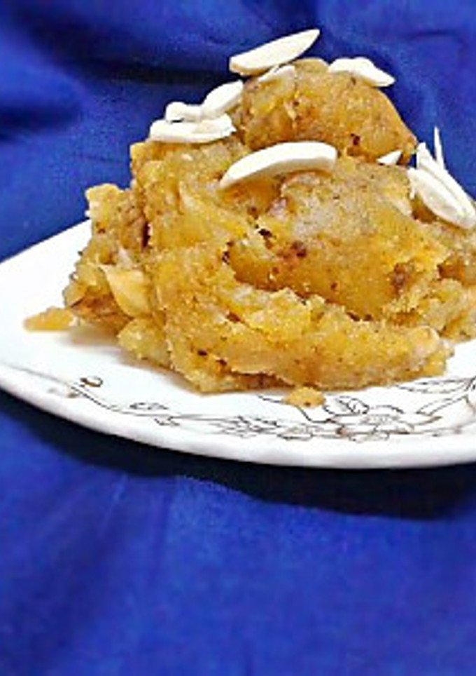 உருளைக் கிழங்கு அல்வா (simple potato halwa) செய்முறை முக்கிய புகைப்படம்