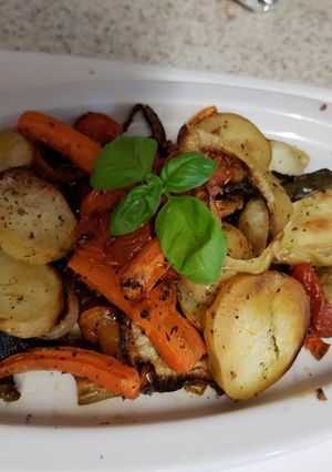A picture of My Roasted Basil Veg. 😀.