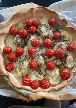 Une photo de Tarte d’été tomates et courgettes