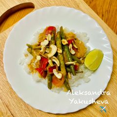 A picture of Thai vegetables with jasmine rice.