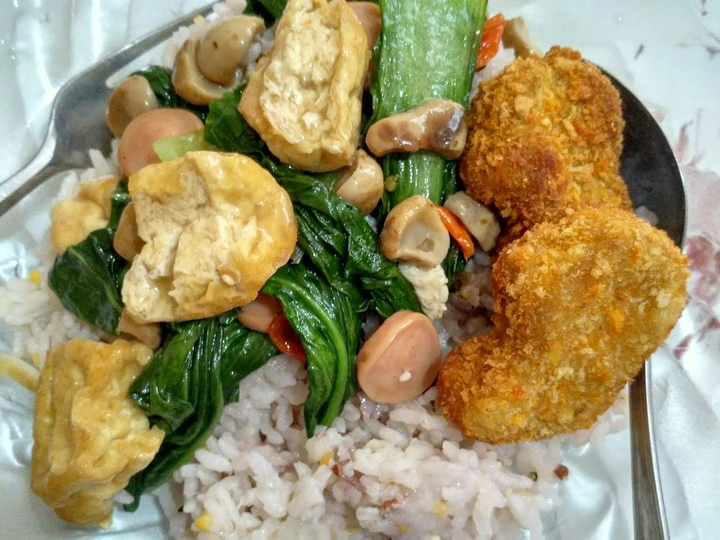 Cara Mudah Menyiapkan Resep Nasi Kongbap + Cah Pokcoy Jamur + Chicken Nugget Anti Ribet, Mantap Sekali