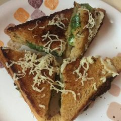 A picture of Cheese Chilly Mayo Toast Sandwich.