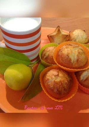 Foto principal de Magdalenas esponjosas con suero de leche