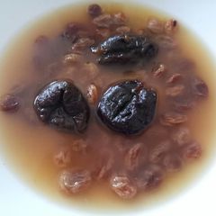 A picture of Fruit soup.