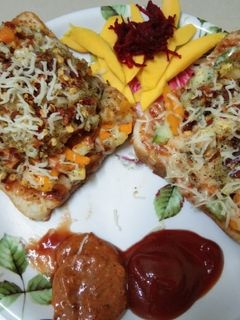 मॅंगो ब्रेड सँडविच (mango bread sandwich recipe in marathi) रेसिपी चे मुख्य फोटो