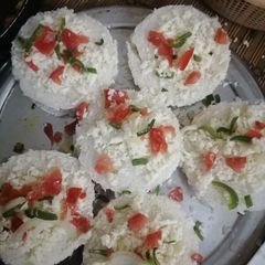 A picture of Bread cheese discs.