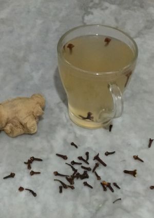 صورة لوصفة مشروب الزنجبيل والقرنفل
