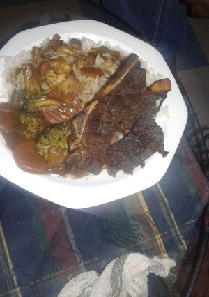 A picture of Mix vegetables gravy.