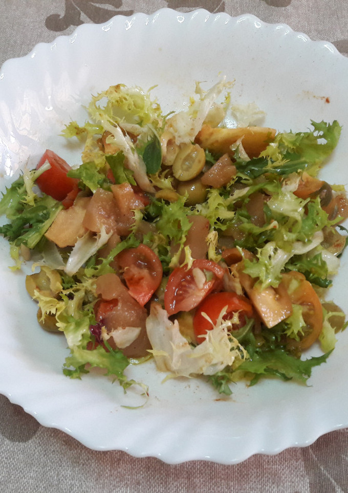 Una foto de 🇹🇷"Ensalada turca" vegana 🍅