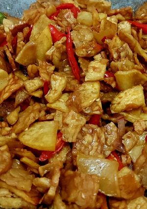 Foto resep Kering tempe kentang tahu basah