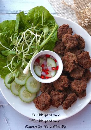รูปของ หมูก้อนทอด คีโต