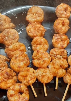 Una foto de Brochettes de camarones especiados 🦐