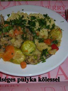 Zöldséges pulyka kölessel recept fotója