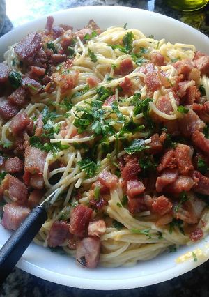 Una foto de Spaghetti a la Carabonara