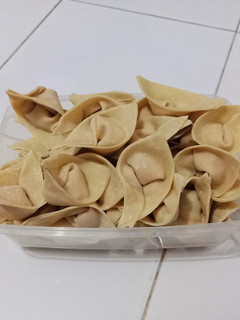 Foto resep Pangsit Isi Ayam & Wortel
